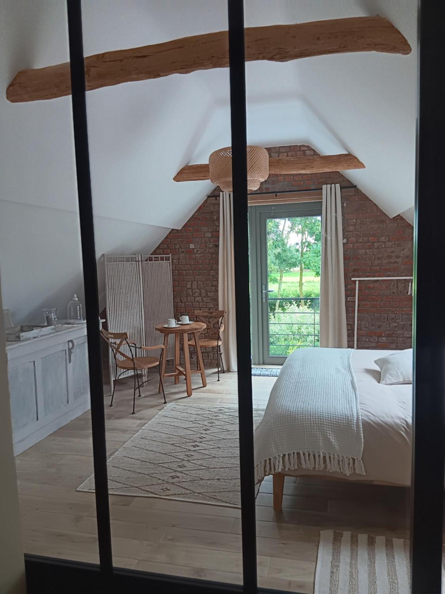 בינך La Chambre Des Daines מראה חיצוני תמונה