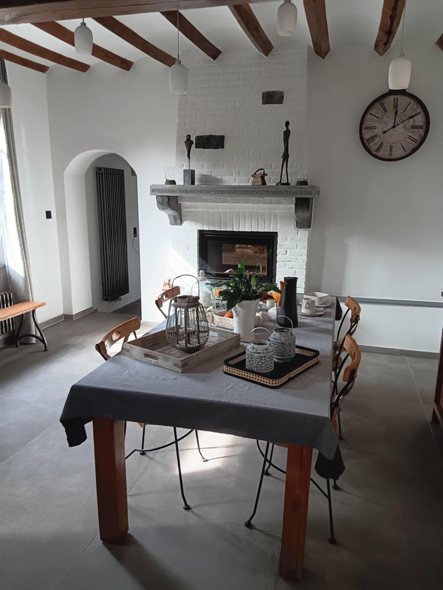 בינך La Chambre Des Daines מראה חיצוני תמונה